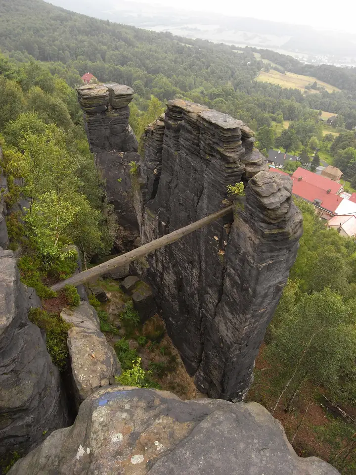 Südseite der Tyssaer Wände mit Blick auf Tisá